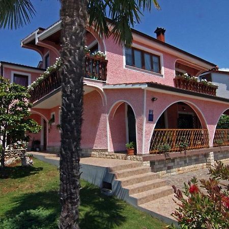 Apartments Darinka Пореч Экстерьер фото