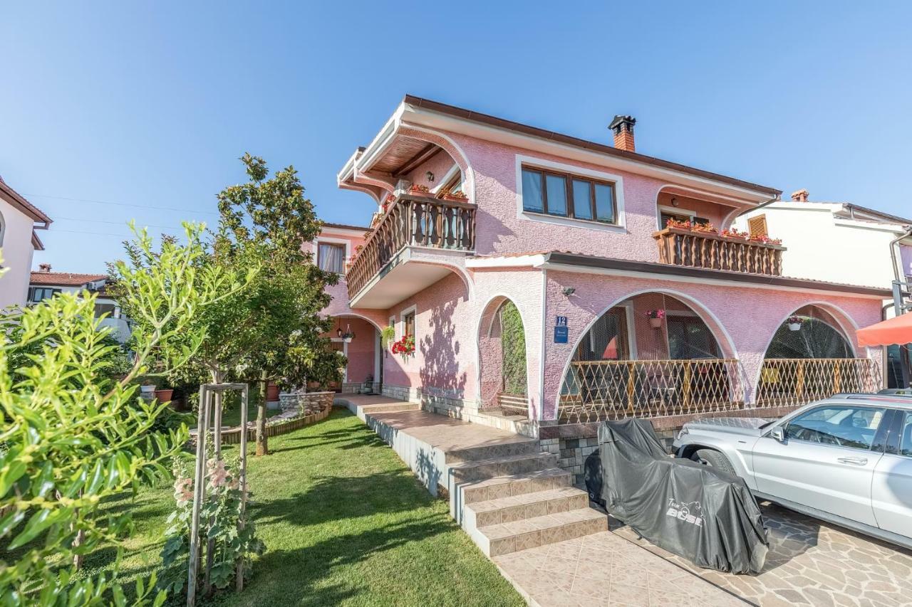Apartments Darinka Пореч Экстерьер фото